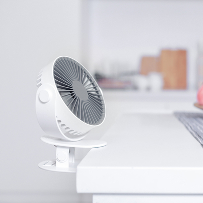 Ventilador USB portátil con batería de 2000 mAh BLDC Ventilador con clip de mesa de 360 ​​​​grados