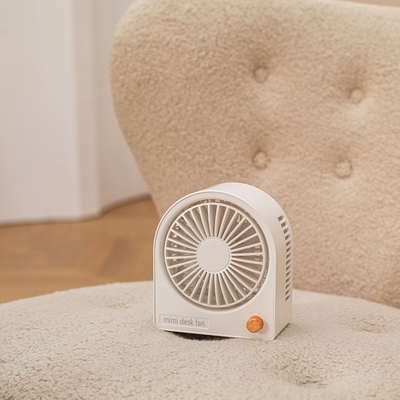 Fan recargable distribuidora del soporte del refrigerador de aire del sitio USB de la fan de tabla del pequeño aire 4000mAh