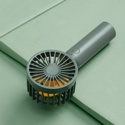 el acampar de 1200mAh Mini Handheld Electric Fan Silent 3 Vane Battery Operated Fan For