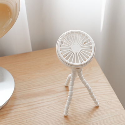 Fan con pilas plástica 5W del trípode del USB de la fan recargable del cochecito